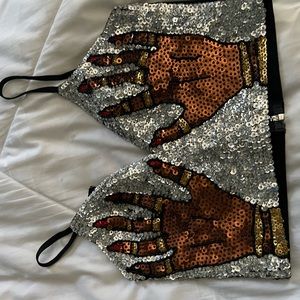 Small discount universe crop